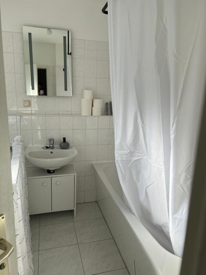 Stylische Ferienwohnung Gratis Wifi Naehe Bahnhof Zwickau Exterior photo